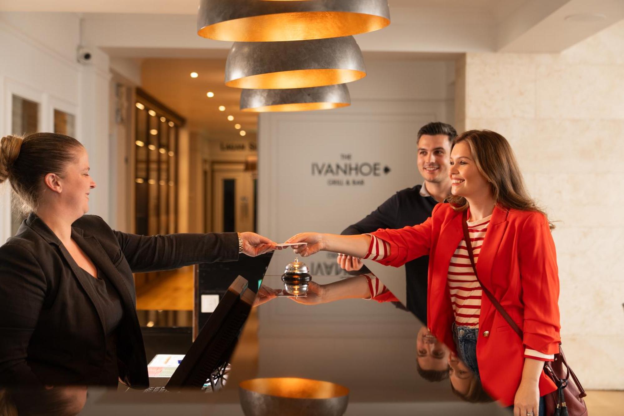 Ivanhoe Inn And Hotel 벨파스트 외부 사진