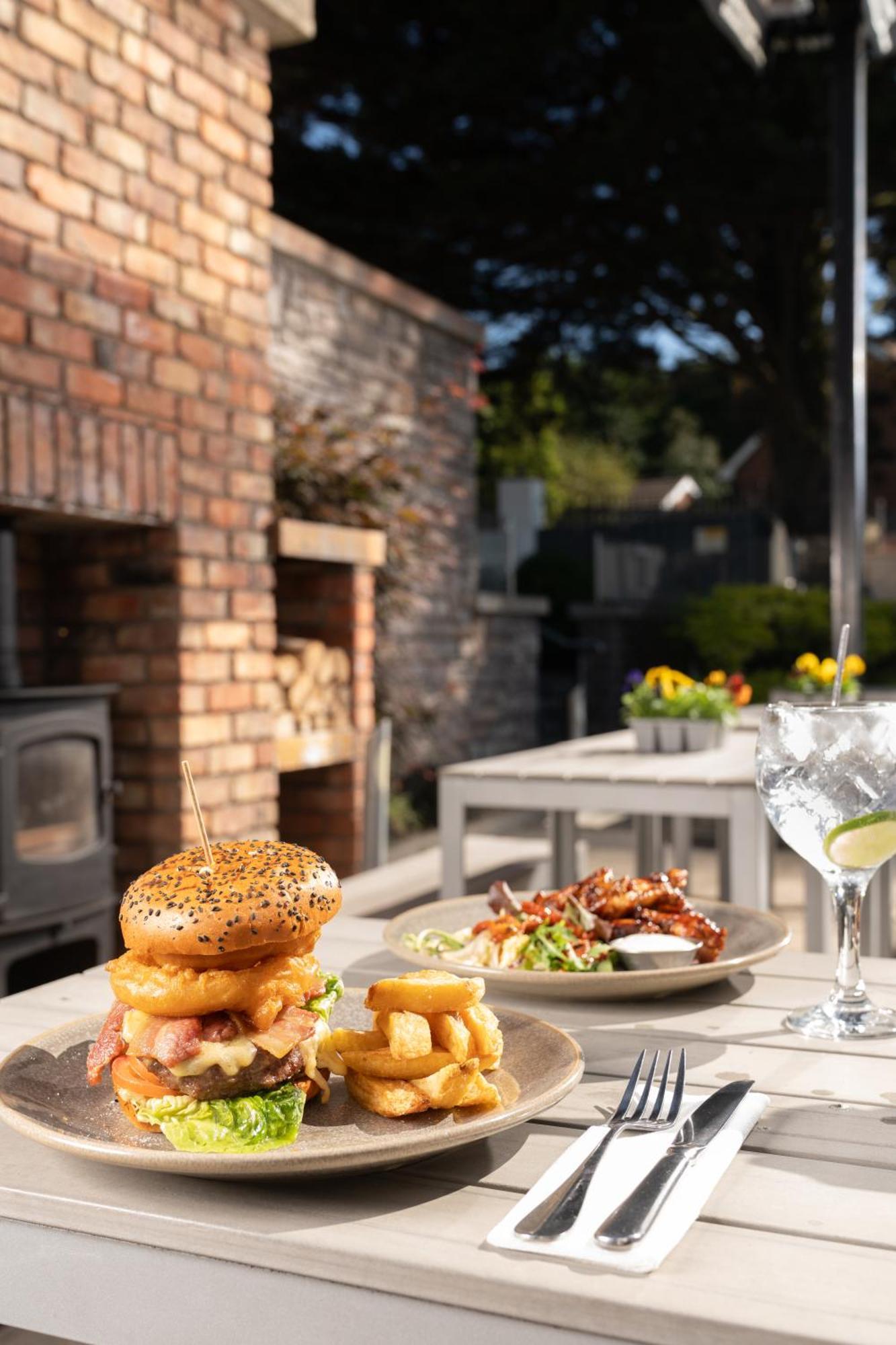 Ivanhoe Inn And Hotel 벨파스트 외부 사진