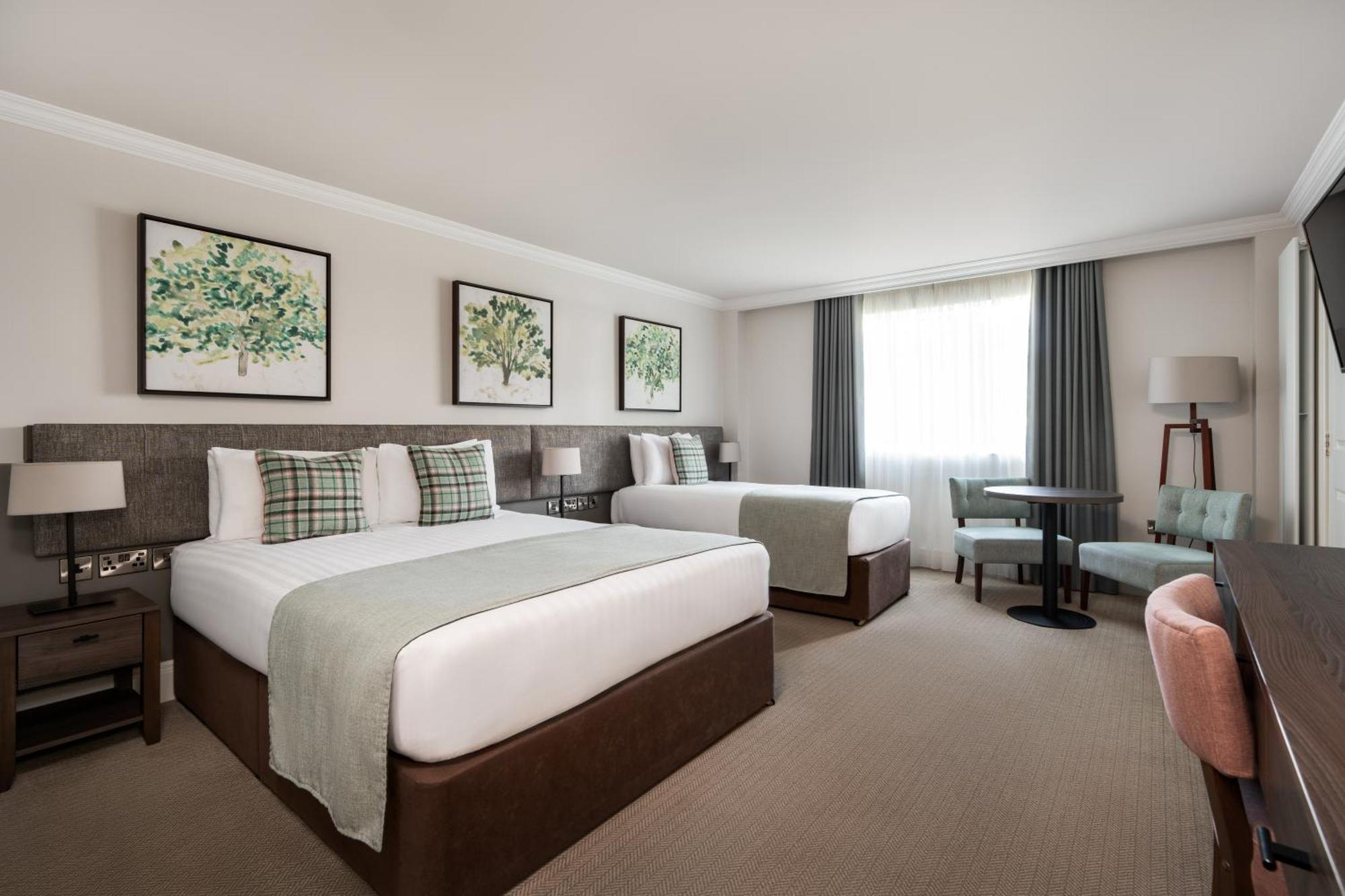 Ivanhoe Inn And Hotel 벨파스트 외부 사진