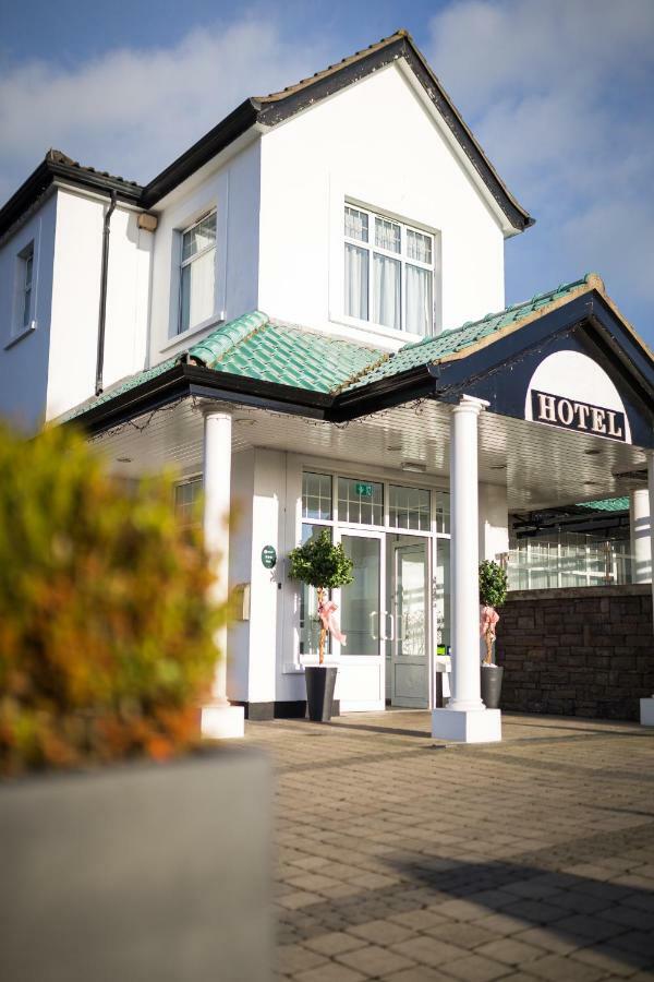 Ivanhoe Inn And Hotel 벨파스트 외부 사진